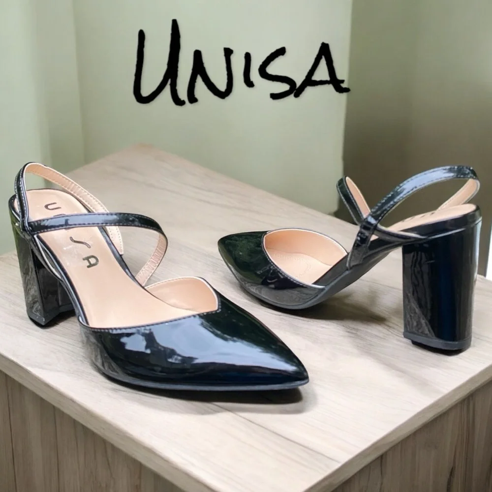 Unisa-New w/o box size7.5 “Marliee” vegan patent point toe w/3.25” block heel